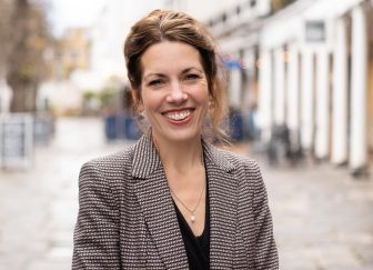 Estate agent recognised for exceptional ‘growth’ at regional business awards