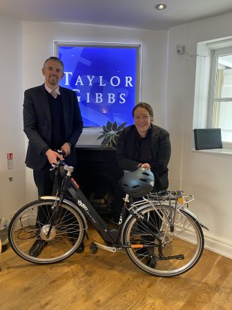 ‘On yer e-bike!’ – Taylor Gibbs wheels out a solution to congestion and pollution