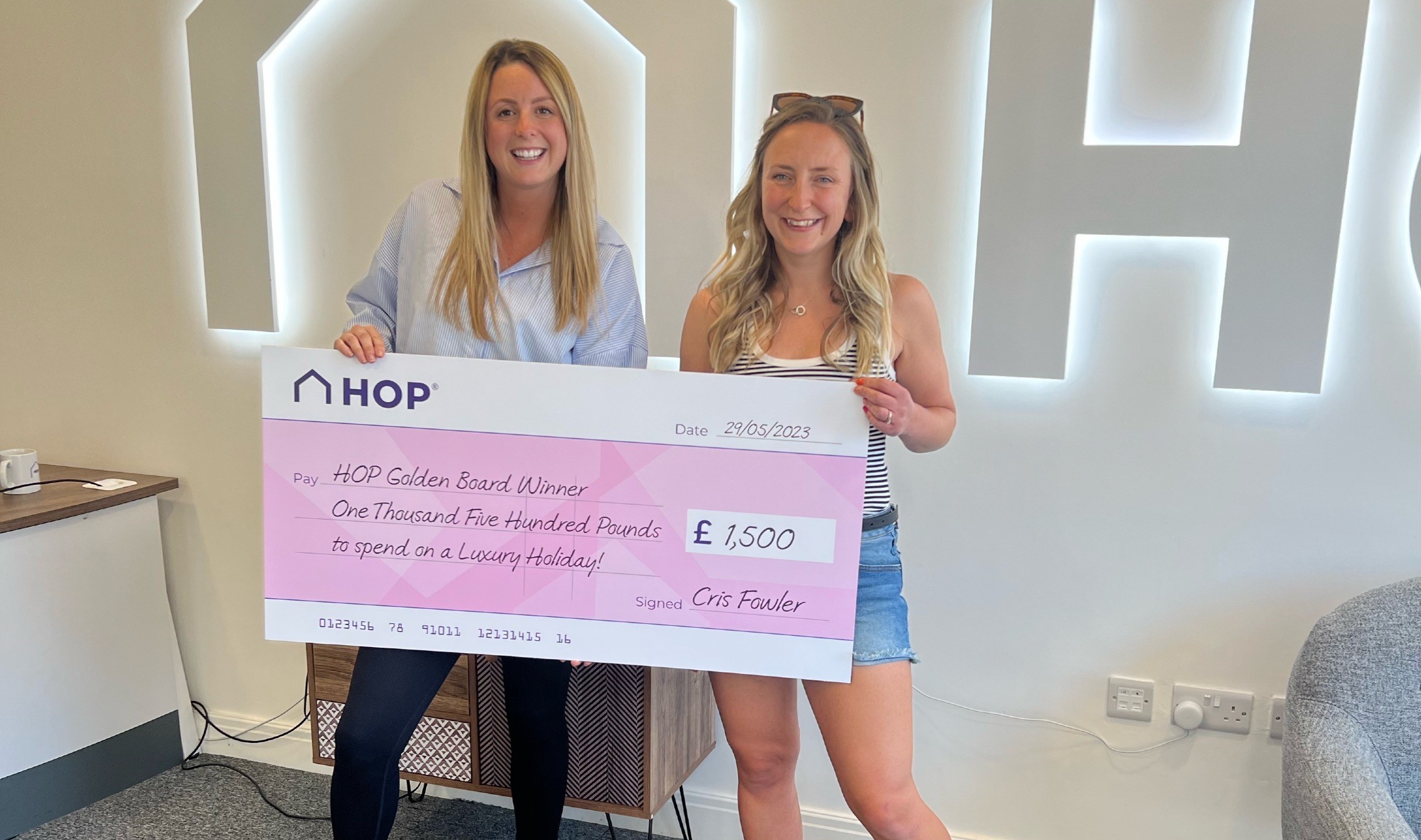 Estate agency names winner of golden board competition – London Wallet