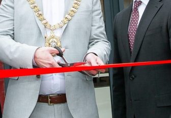 Ribbon cut as estate agency opens new branch
